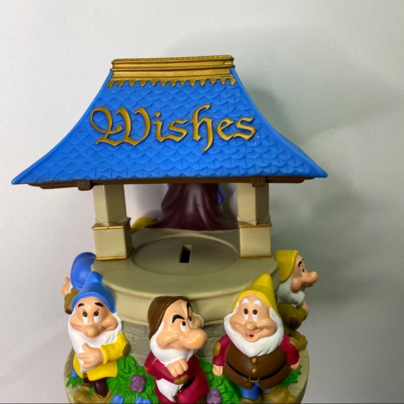 Snow White Wishing Well Plastic Disney Bank Kids - Picture 2 of 16